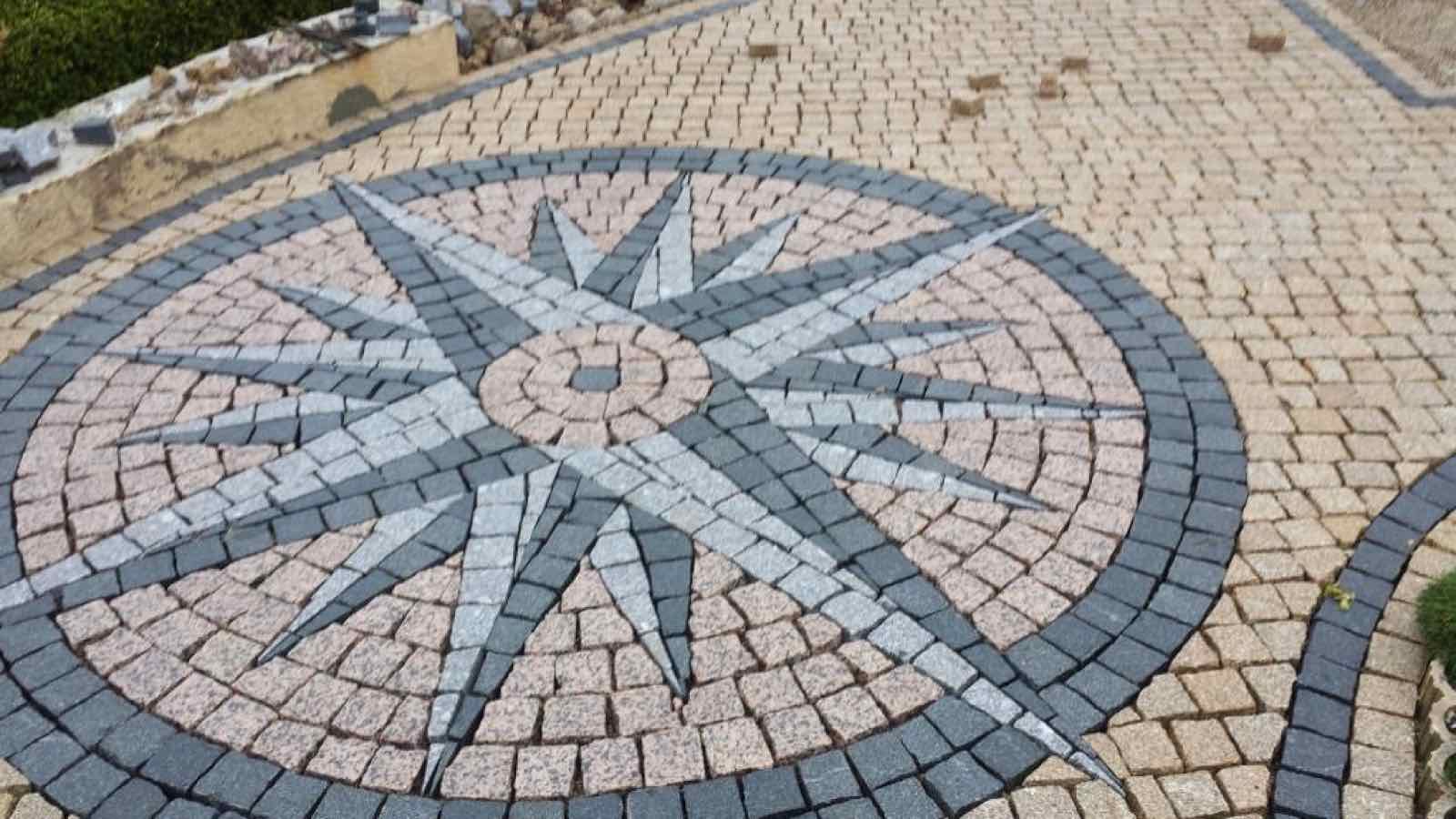 Rosace décorative en pavés de granit pour cour résidentielle